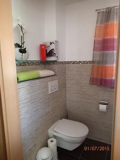 公寓 鲁波尔丁Haus Neuhaeusl Inkl. Chiemgaukarte公寓